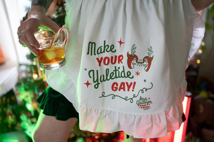 Apron / Yuletide Kissy Reindeer